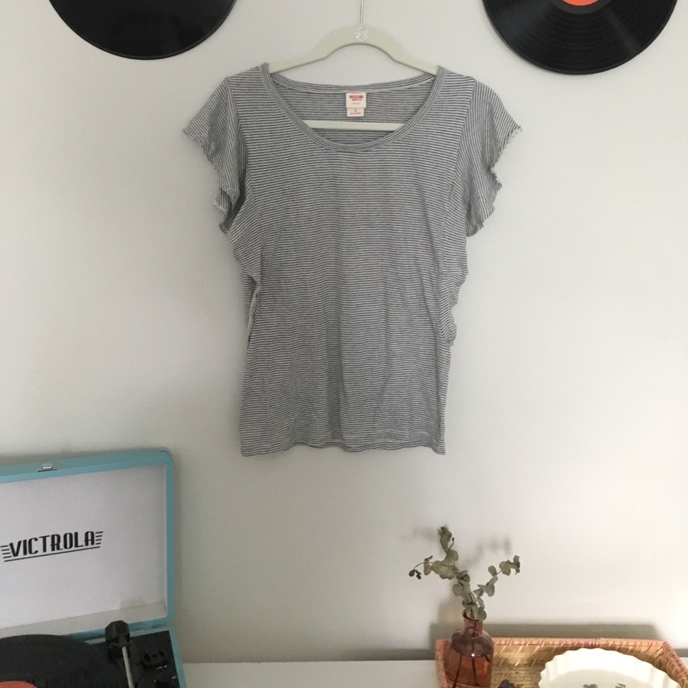 Striped tee shirt! SMALL!